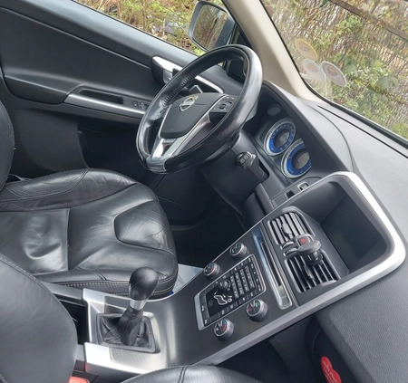 Volvo XC 60 cena 43000 przebieg: 368000, rok produkcji 2011 z Gdynia małe 16